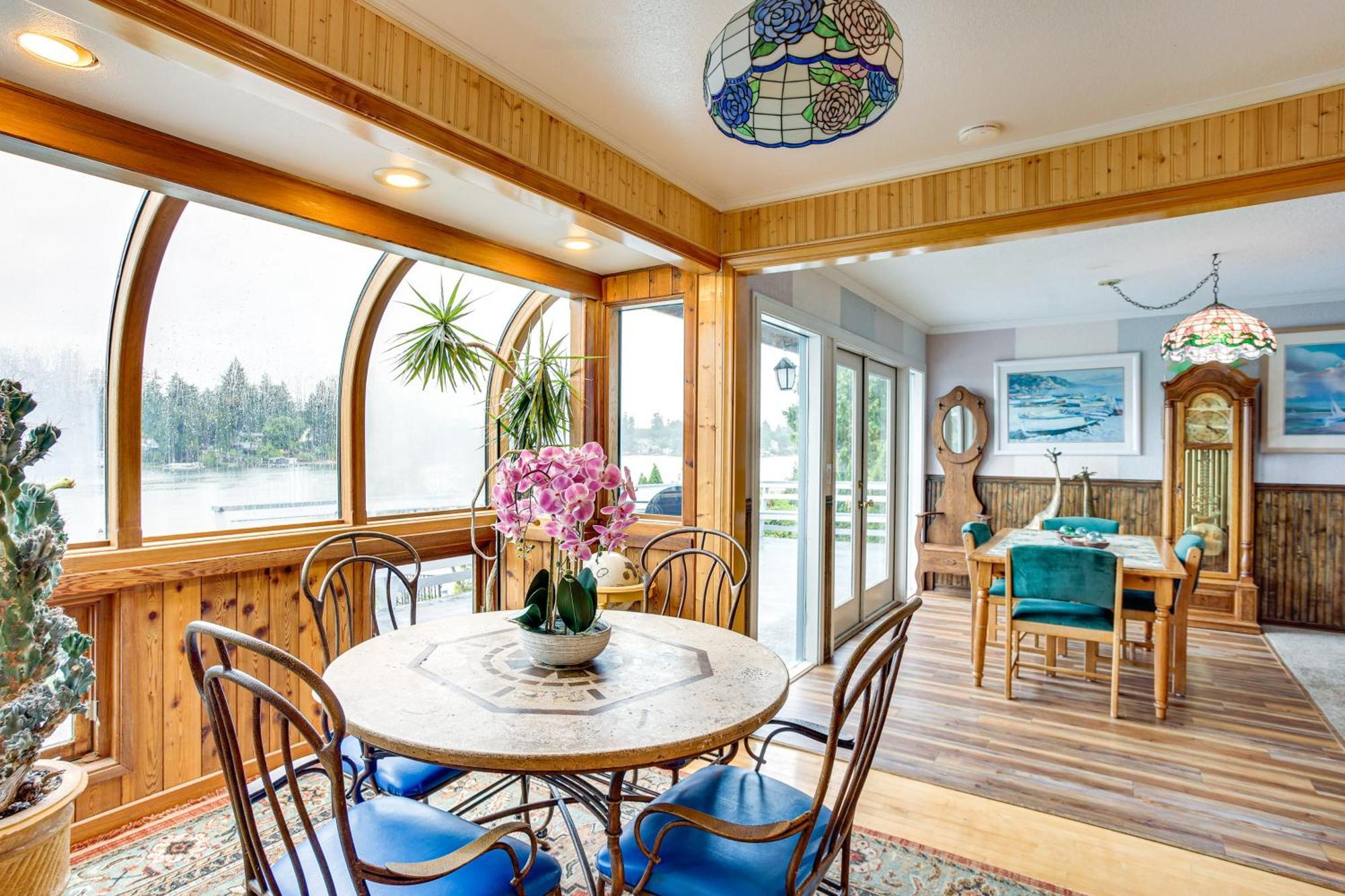Tacoma Home On Steilacoom Lake With Dock! Kültér fotó